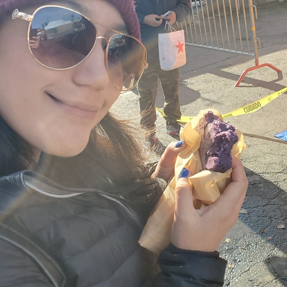 Meet your Posher, Elisa - Picture 1 of 1